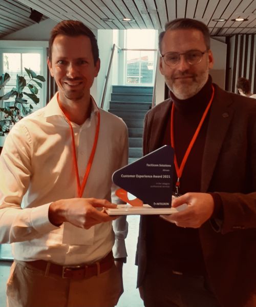 Daan en Sander met integron award in hun handen