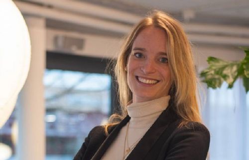 een profielfoto van Liselotte Tinga, projectmanager Gom