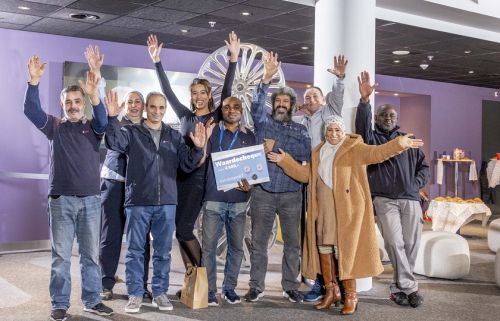 Een groepsfoto van de Pathé Amsterdam teams