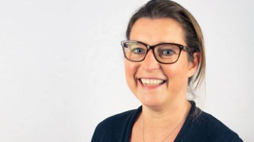 Simonde van de Velde Gom Zorg met bril