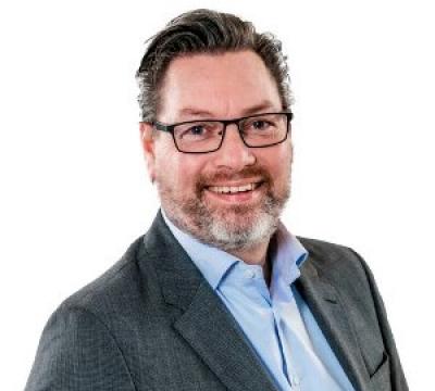 Portretfoto van Stefan Majoor, national accountmanager Gom Zorg