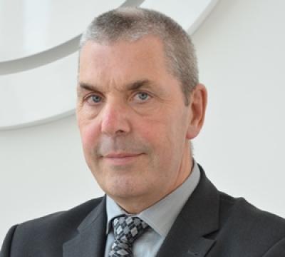 Portretfoto van Ad van Poppel