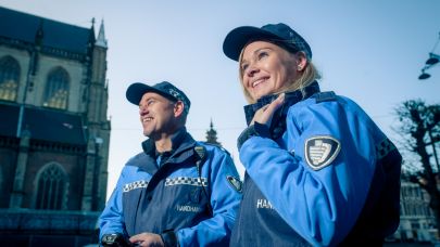 Twee BOA's die de situatie onder controle hebben.