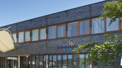 De voorkant van het gebouw van RadiotherapieGroep Deventer