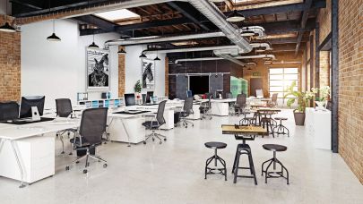 Moderne, bijna industriele kantoorruimte met meerdere bureaus in verschillende opstellingen