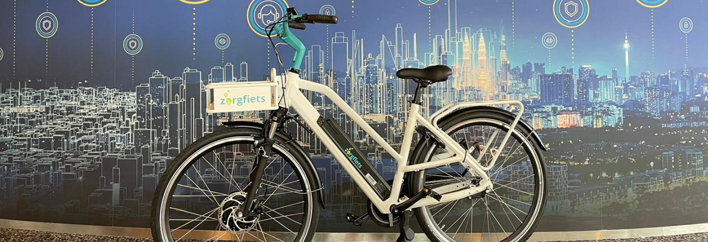 : De zorgfiets is de eerste Nederlandse connected e-bike, zo zetten Trigion en Zorgfiets.nl ook de veiligheid van zorgmedewerkers centraal. 