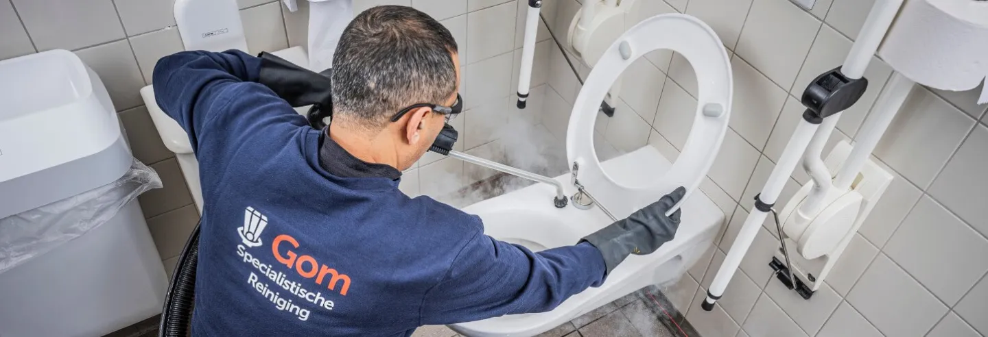 Diepte reiniging sanitaire - Gom Specialistische reiniging