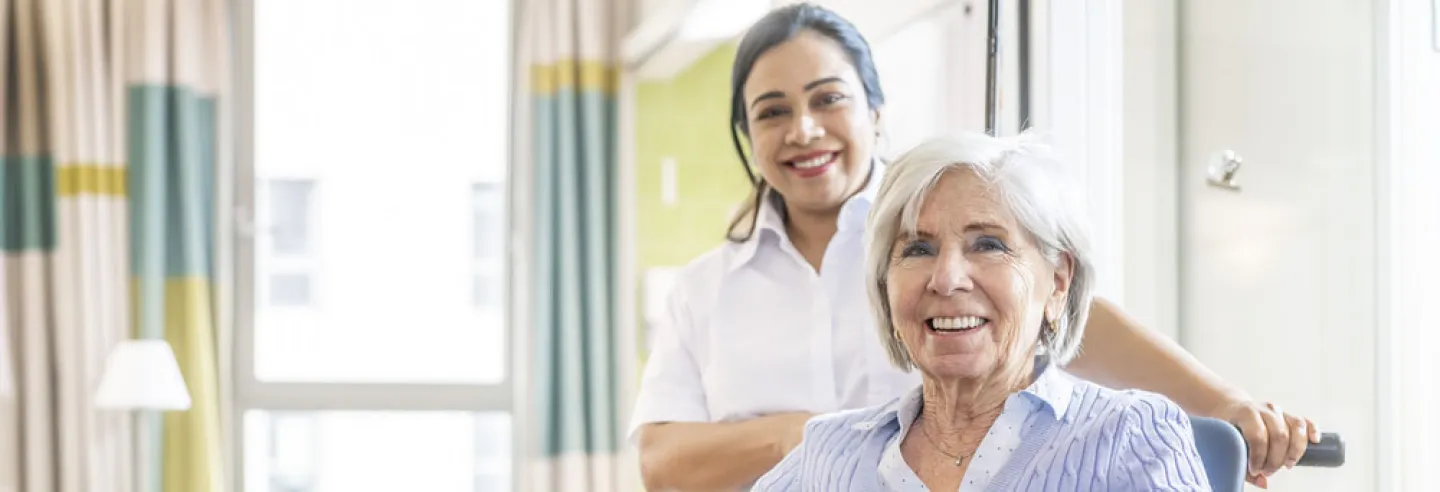 hero banner Gom zorg samen cure met rolstoel