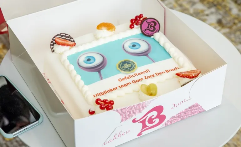 De Gom Uitblinker taart voor Team Zorg Den Bosch