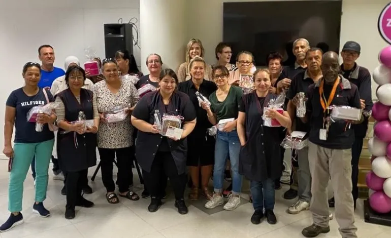 Teamfoto  - Gom - Dag van de Schoonmaker