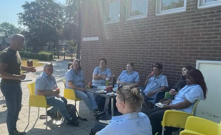 Teamfoto  - Gom - Dag van de Schoonmaker