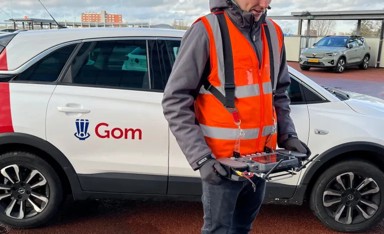 washdrone wordt bestuurd met remote control