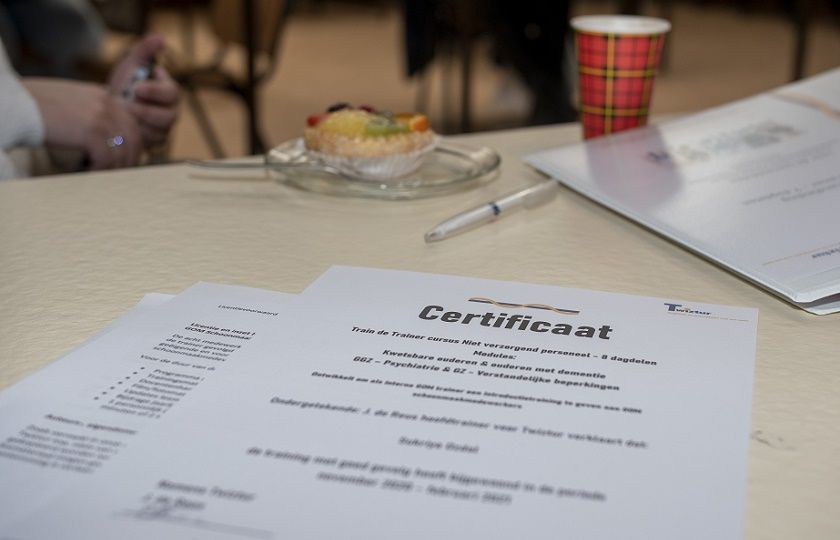 een certificaat voor de agressietraining van een Gom Zorg medewerker