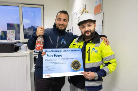 Uitblinker Q2 2025, Yasin met champagne